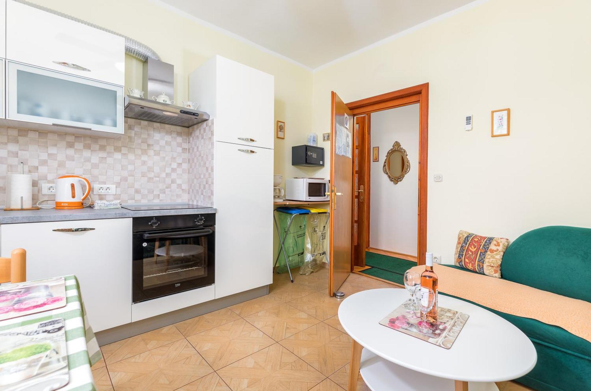 Villa Nada In Fazana - Near The Beach エクステリア 写真