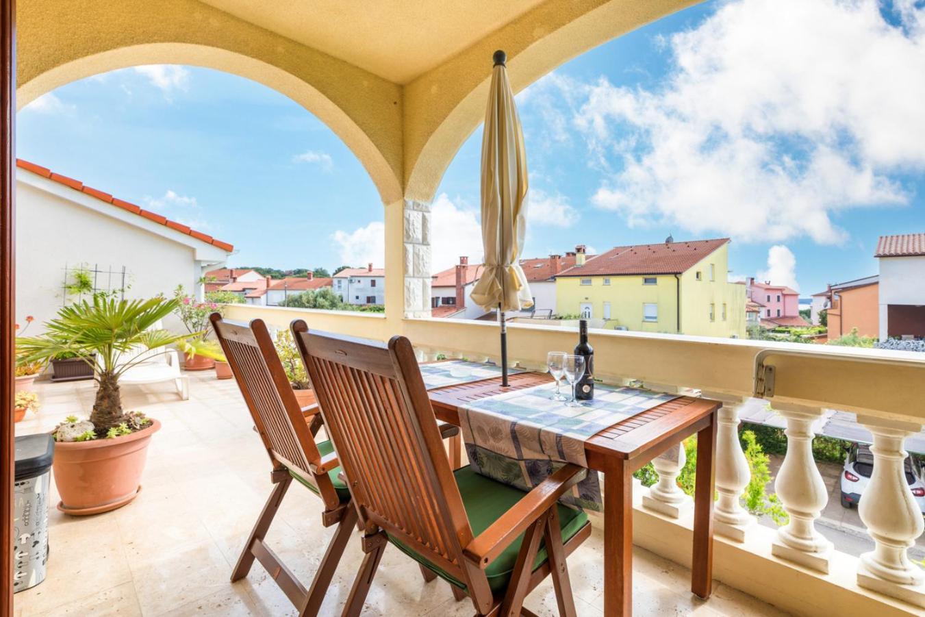 Villa Nada In Fazana - Near The Beach エクステリア 写真