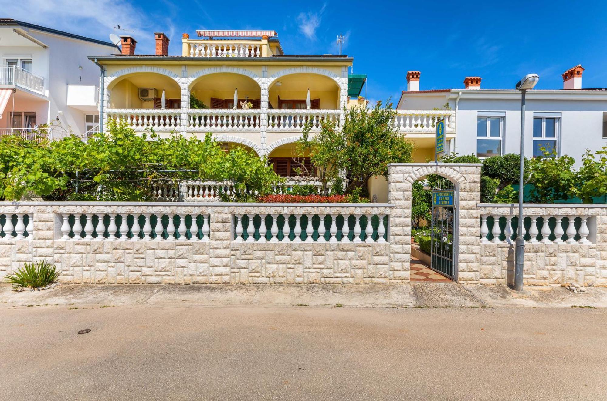 Villa Nada In Fazana - Near The Beach エクステリア 写真